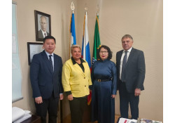 ЕРӨНХИЙ КОНСУЛ Б.ИЧИНХОРЛОО ОХУ-ЫН АНГАРСК ХОТЫН ДАРГА С.А.ПЕТРОВТОЙ УУЛЗАВ