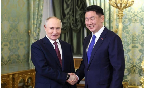 МОНГОЛ УЛСЫН ЕРӨНХИЙЛӨГЧ У.ХҮРЭЛСҮХ, ОРОСЫН ХОЛБООНЫ УЛСЫН ЕРӨНХИЙЛӨГЧ В.В.ПУТИН НАР АЛБАН ЁСНЫ УУЛЗАЛТ ХИЙЛЭЭ.
